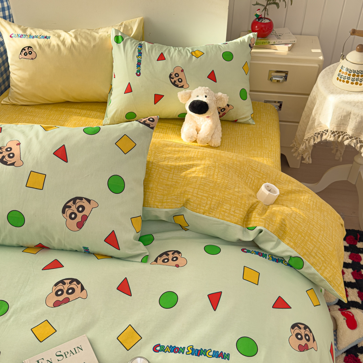 91家纺网 家纺一手货源 找家纺 桃子家居 2026新款A类蜡笔小新正版授权刺绣混搭枕套卡通印花系列四件套 棉蜡笔小新-快乐小新