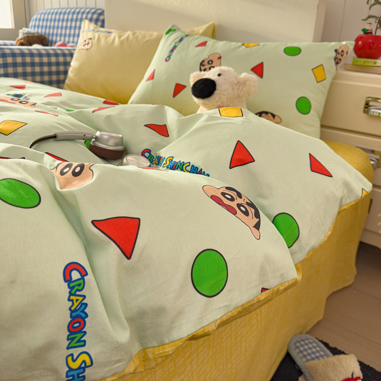 91家纺网 家纺一手货源 找家纺 桃子家居 2026新款A类蜡笔小新正版授权刺绣混搭枕套卡通印花系列四件套 棉蜡笔小新-快乐小新