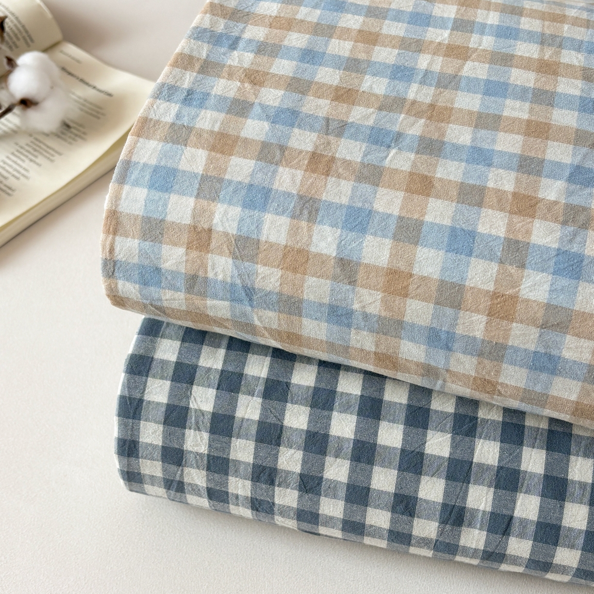 91家纺网 家纺一手货源 找家纺 居眠 2026新款单层色织水洗格子全棉床笠 组合叠拍