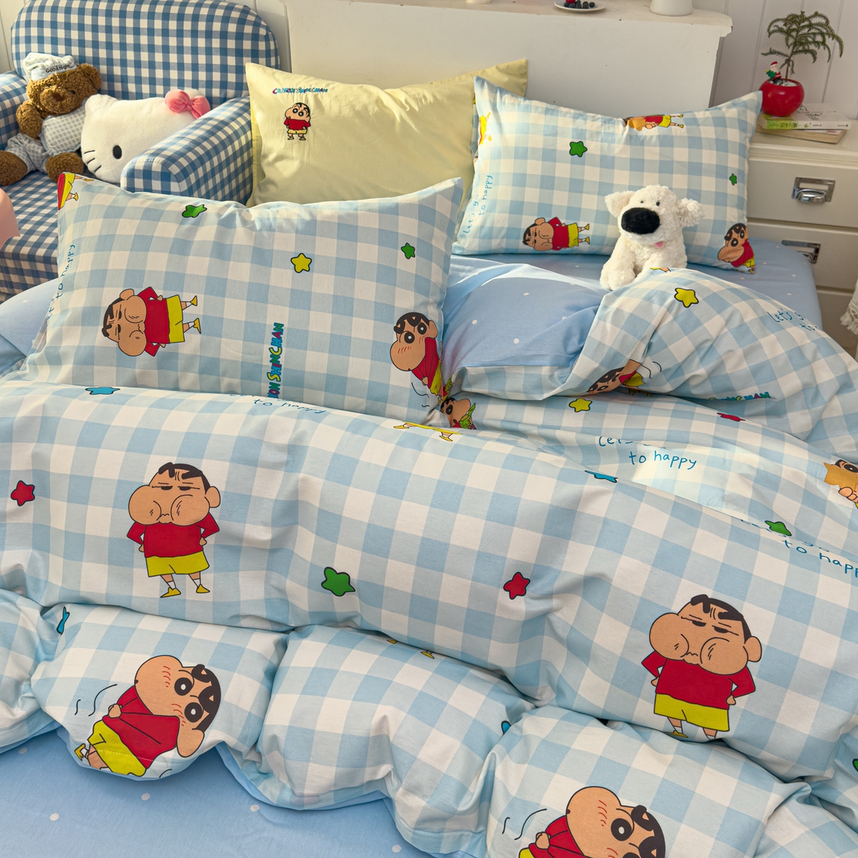 91家纺网 家纺一手货源 找家纺 桃子家居 2026新款A类蜡笔小新正版授权刺绣混搭枕套卡通印花系列四件套 棉蜡笔小新-蓝格星星小新