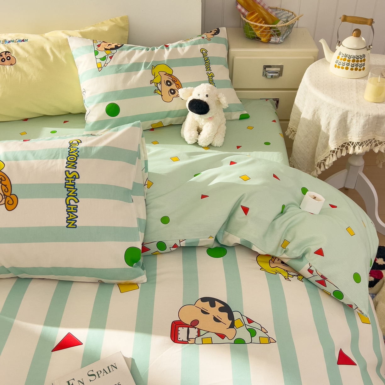 91家纺网 家纺一手货源 找家纺 桃子家居 2026新款A类蜡笔小新正版授权刺绣混搭枕套卡通印花系列四件套 棉蜡笔小新-贪睡小新