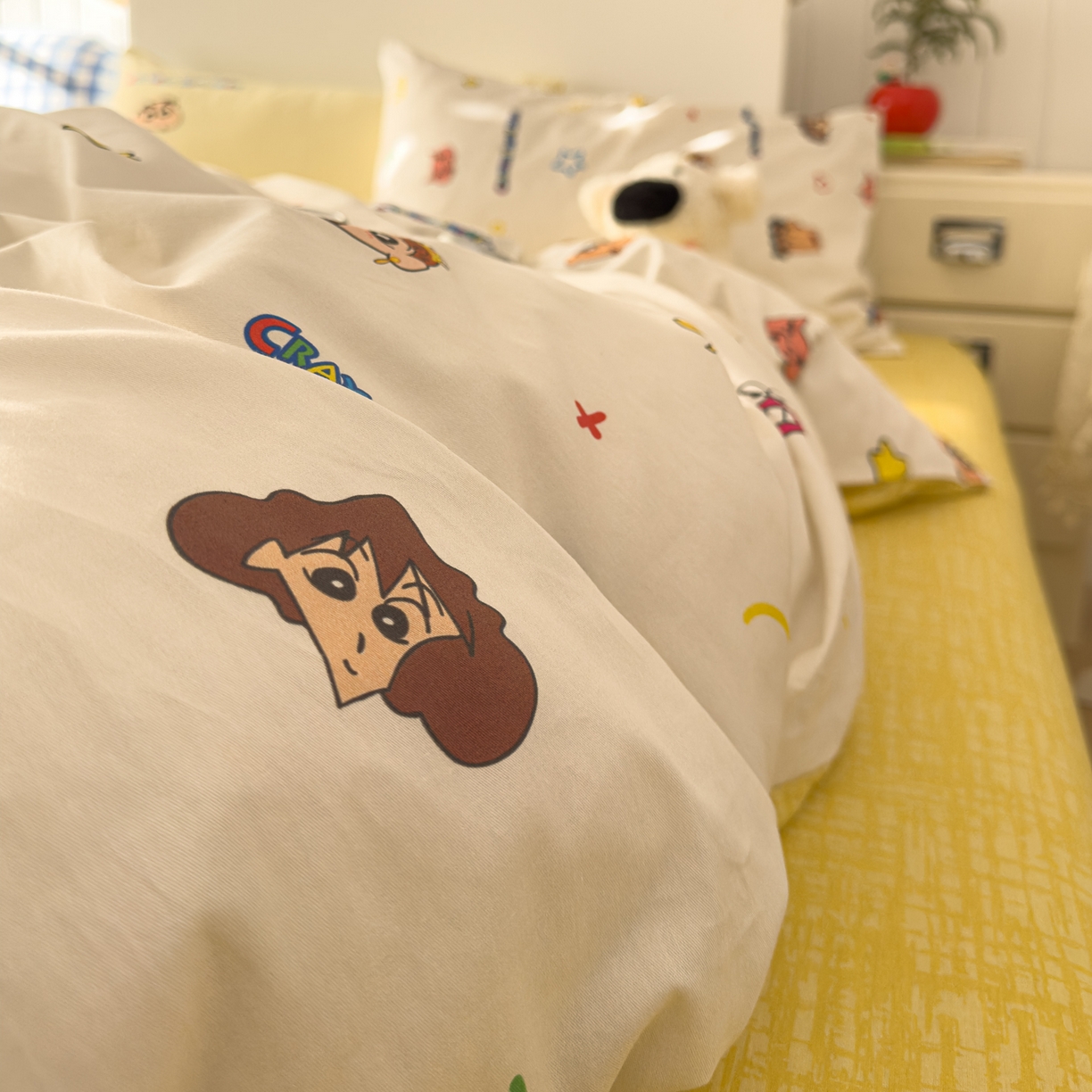 91家纺网 家纺一手货源 找家纺 桃子家居 2026新款A类蜡笔小新正版授权刺绣混搭枕套卡通印花系列四件套 棉蜡笔小新-幸福小新