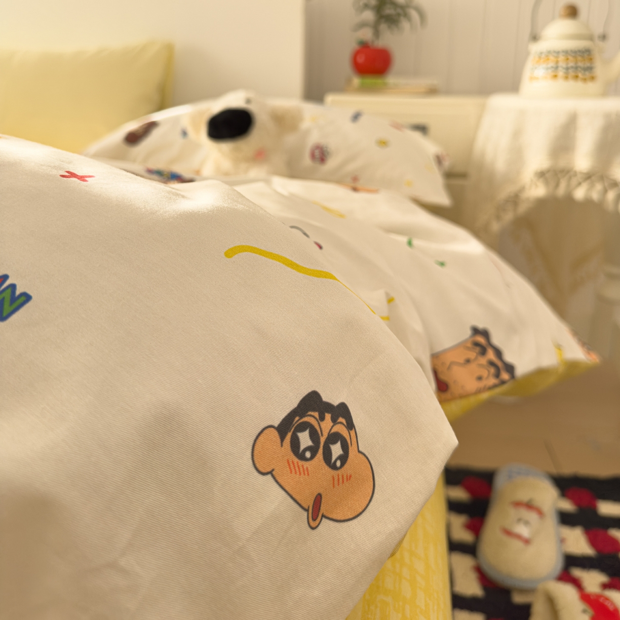 91家纺网 家纺一手货源 找家纺 桃子家居 2026新款A类蜡笔小新正版授权刺绣混搭枕套卡通印花系列四件套 棉蜡笔小新-幸福小新