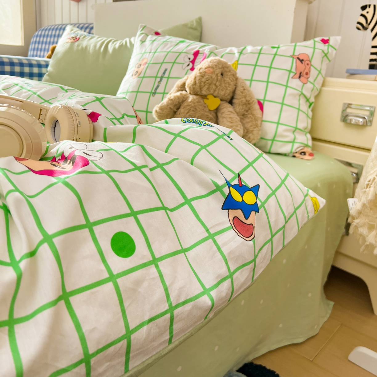 91家纺网 家纺一手货源 找家纺 桃子家居 2026新款A类蜡笔小新正版授权刺绣混搭枕套卡通印花系列四件套 棉蜡笔小新-元气小新