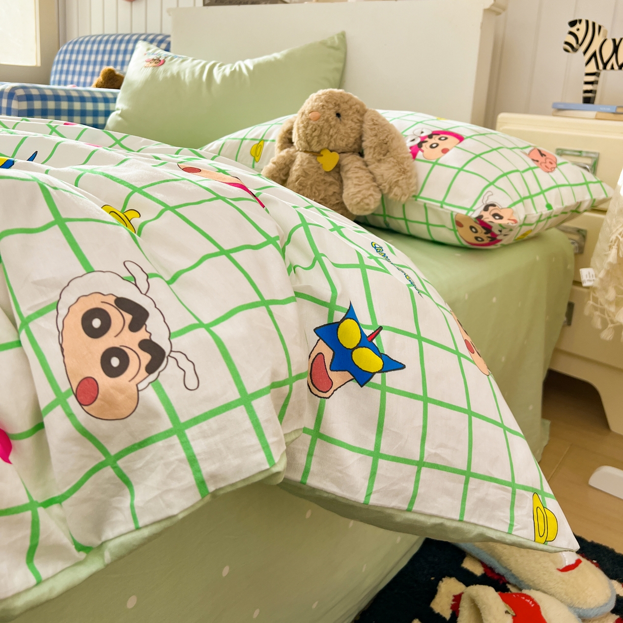 91家纺网 家纺一手货源 找家纺 桃子家居 2026新款A类蜡笔小新正版授权刺绣混搭枕套卡通印花系列四件套 棉蜡笔小新-元气小新