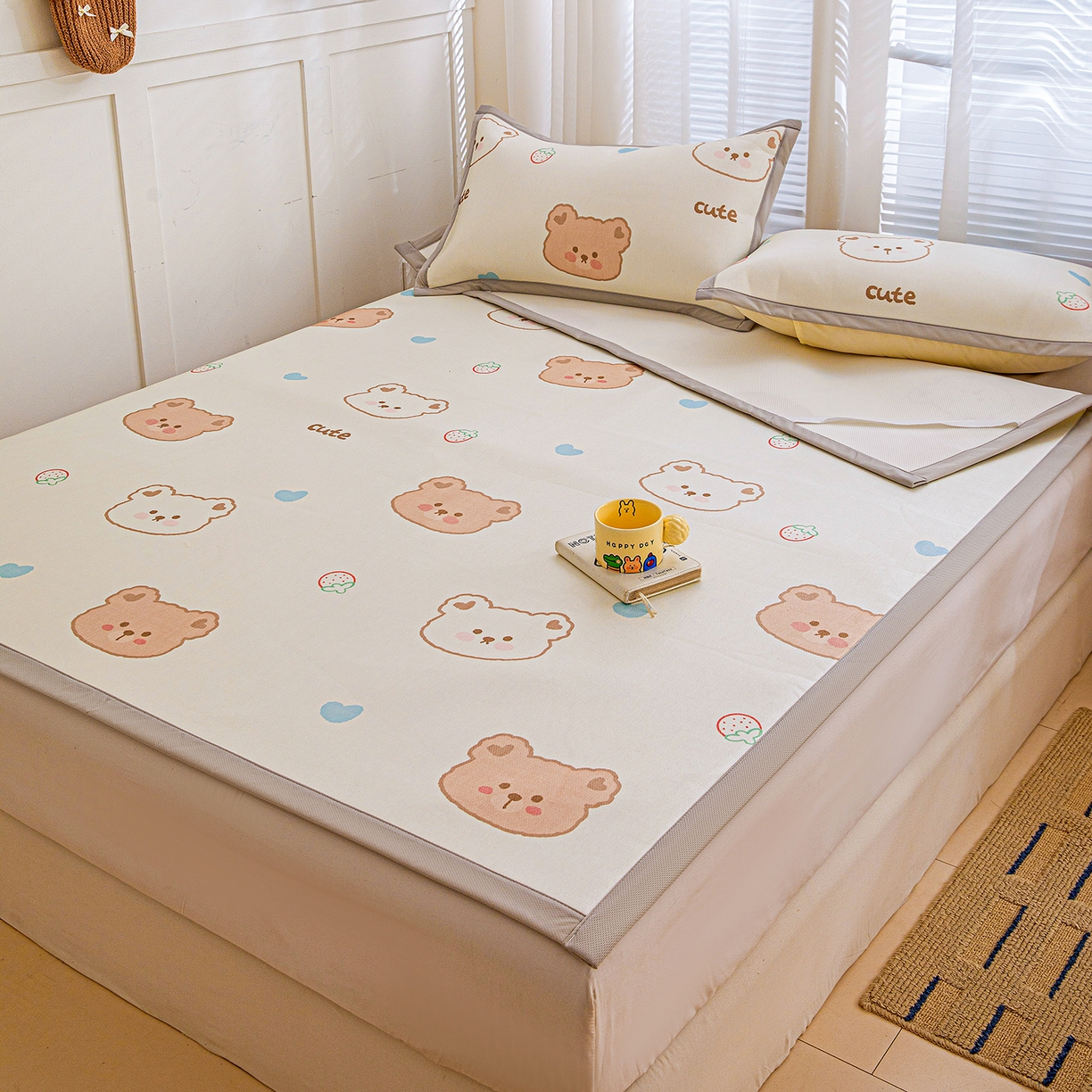 91家纺网 家纺一手货源 找家纺 富馨莱 2026新款冰丝凉席平铺款支持一件定制定做 饼干熊