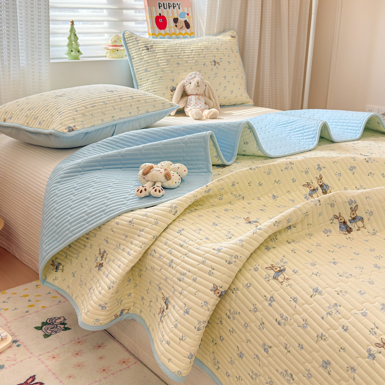 91家纺网 家纺一手货源 找家纺 雅萱家纺 2026新款森系全棉夹棉印花床盖 兔彼得