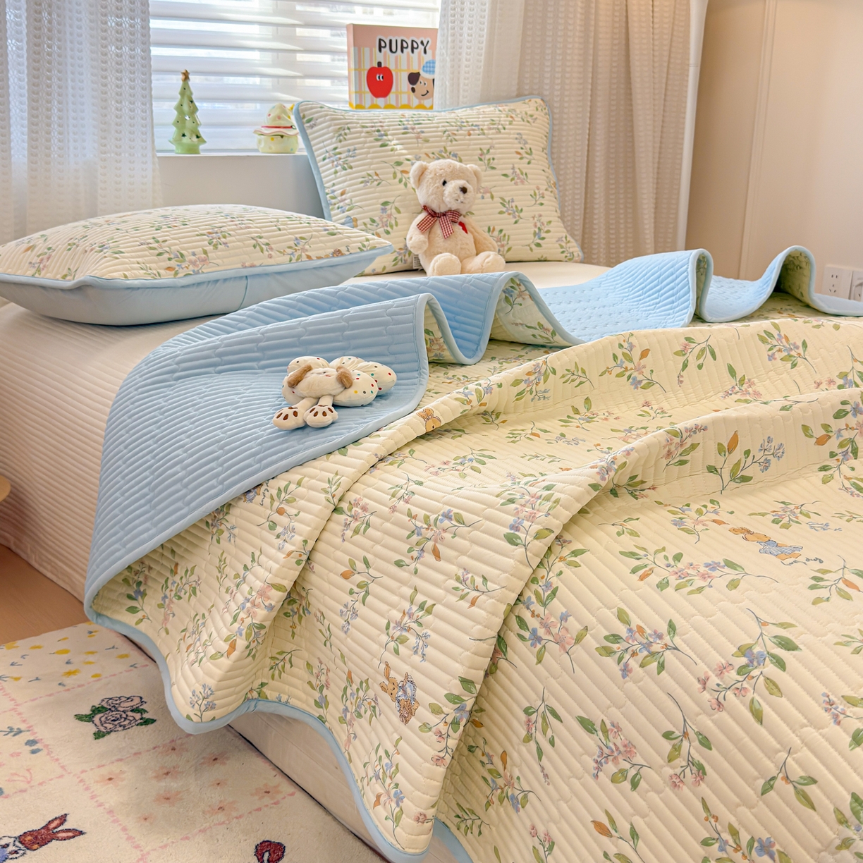 91家纺网 家纺一手货源 找家纺 雅萱家纺 2026新款森系全棉夹棉印花床盖 仙草兔