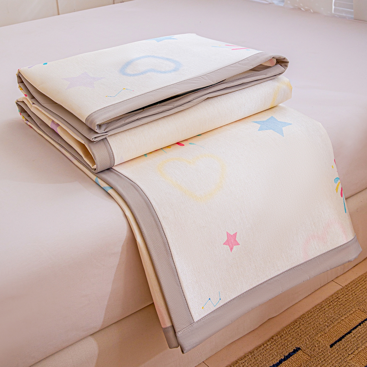 91家纺网 家纺一手货源 找家纺 富馨莱 2026新款冰丝凉席平铺款支持一件定制定做 彩色烟花