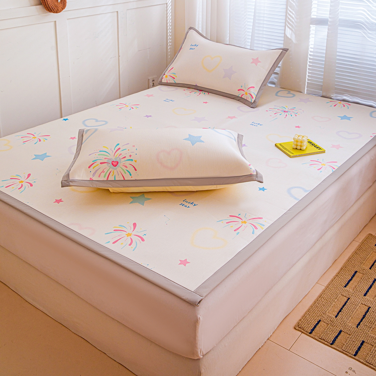 91家纺网 家纺一手货源 找家纺 富馨莱 2026新款冰丝凉席平铺款支持一件定制定做 彩色烟花