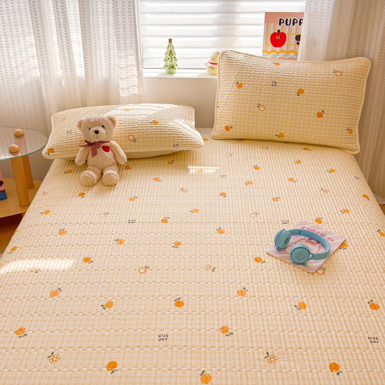 91家纺网 家纺一手货源 找家纺 雅萱家纺 2026新款森系全棉夹棉印花床盖 橙意满满