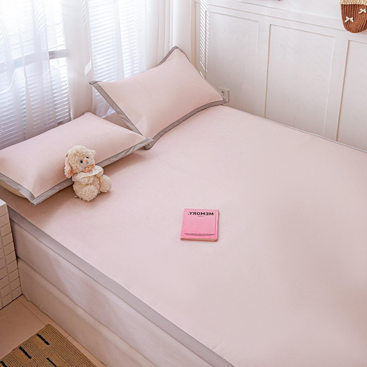 91家纺网 家纺一手货源 找家纺 富馨莱 2026新款冰丝凉席平铺款支持一件定制定做 淡雅粉