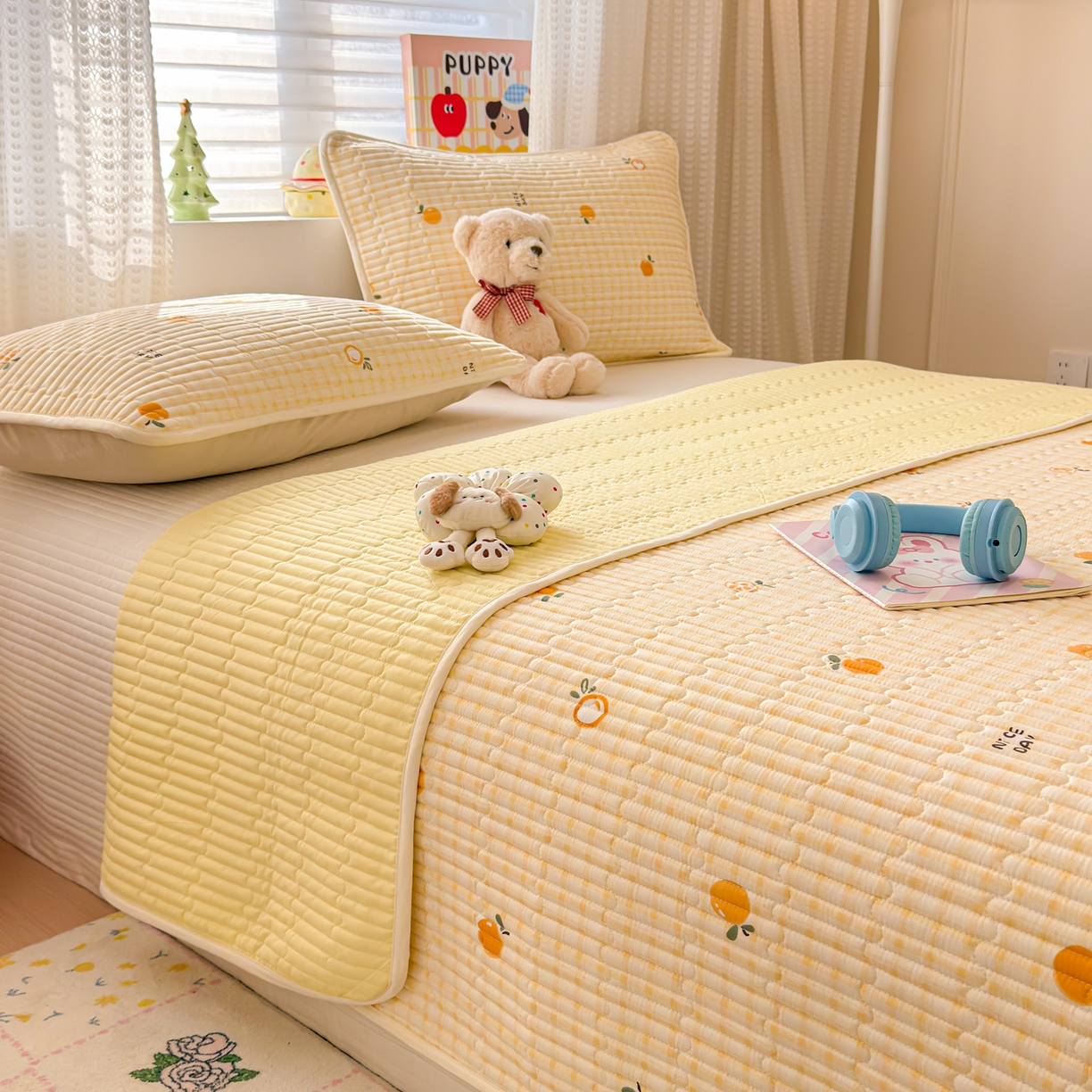 91家纺网 家纺一手货源 找家纺 雅萱家纺 2026新款森系全棉夹棉印花床盖 橙意满满