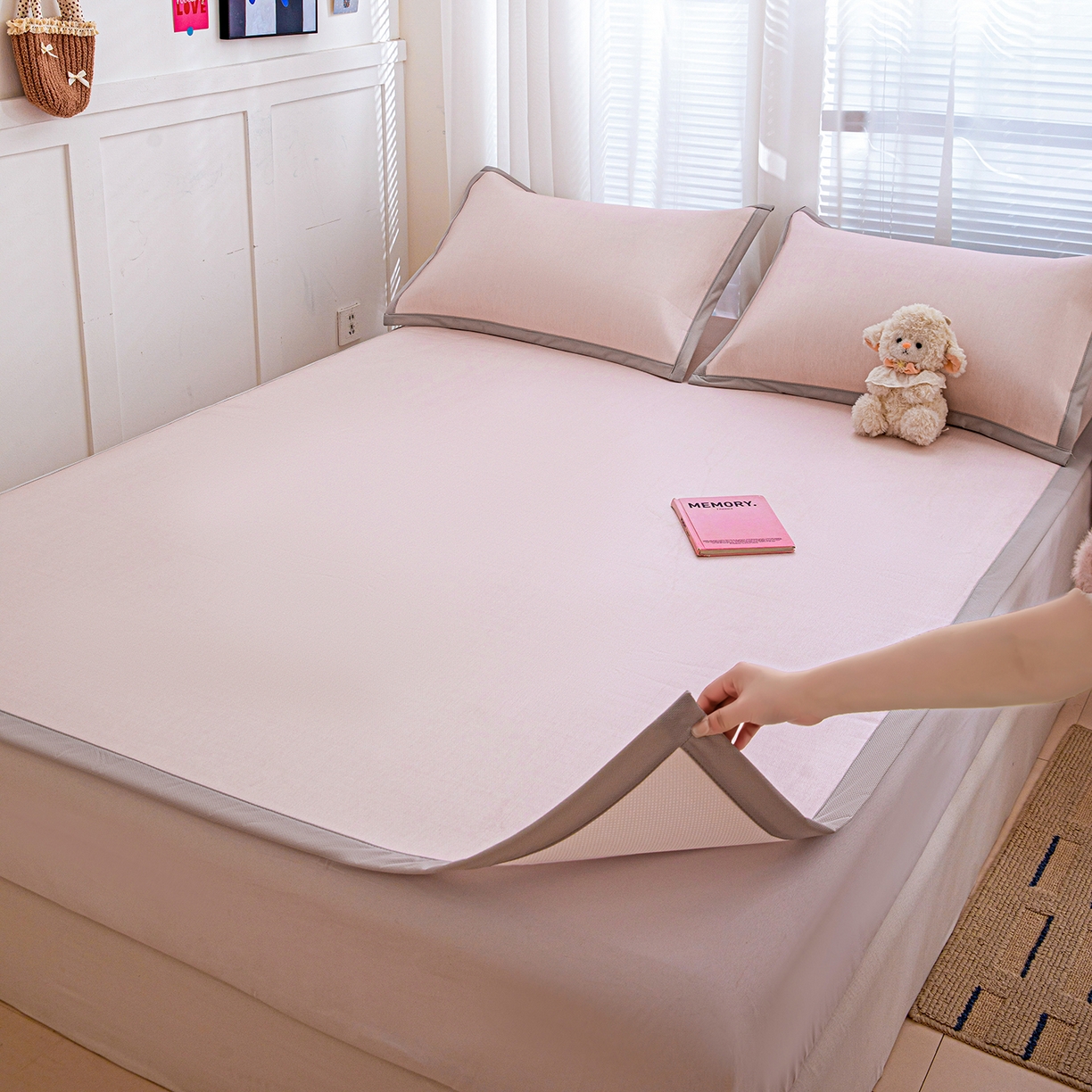 91家纺网 家纺一手货源 找家纺 富馨莱 2026新款冰丝凉席平铺款支持一件定制定做 淡雅粉