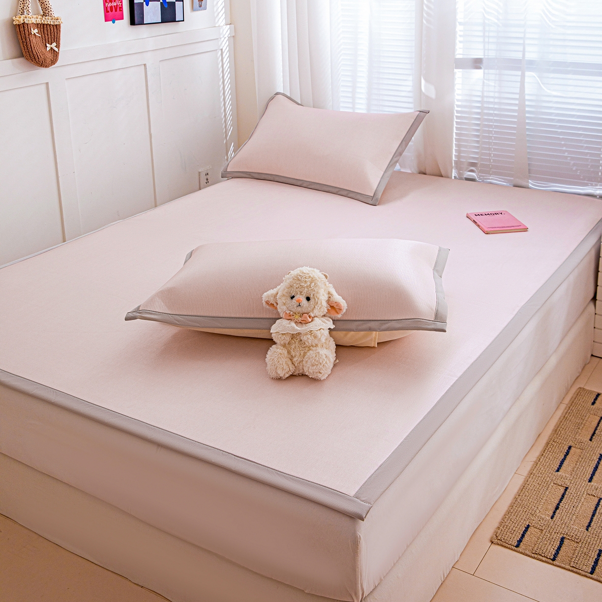 91家纺网 家纺一手货源 找家纺 富馨莱 2026新款冰丝凉席平铺款支持一件定制定做 淡雅粉