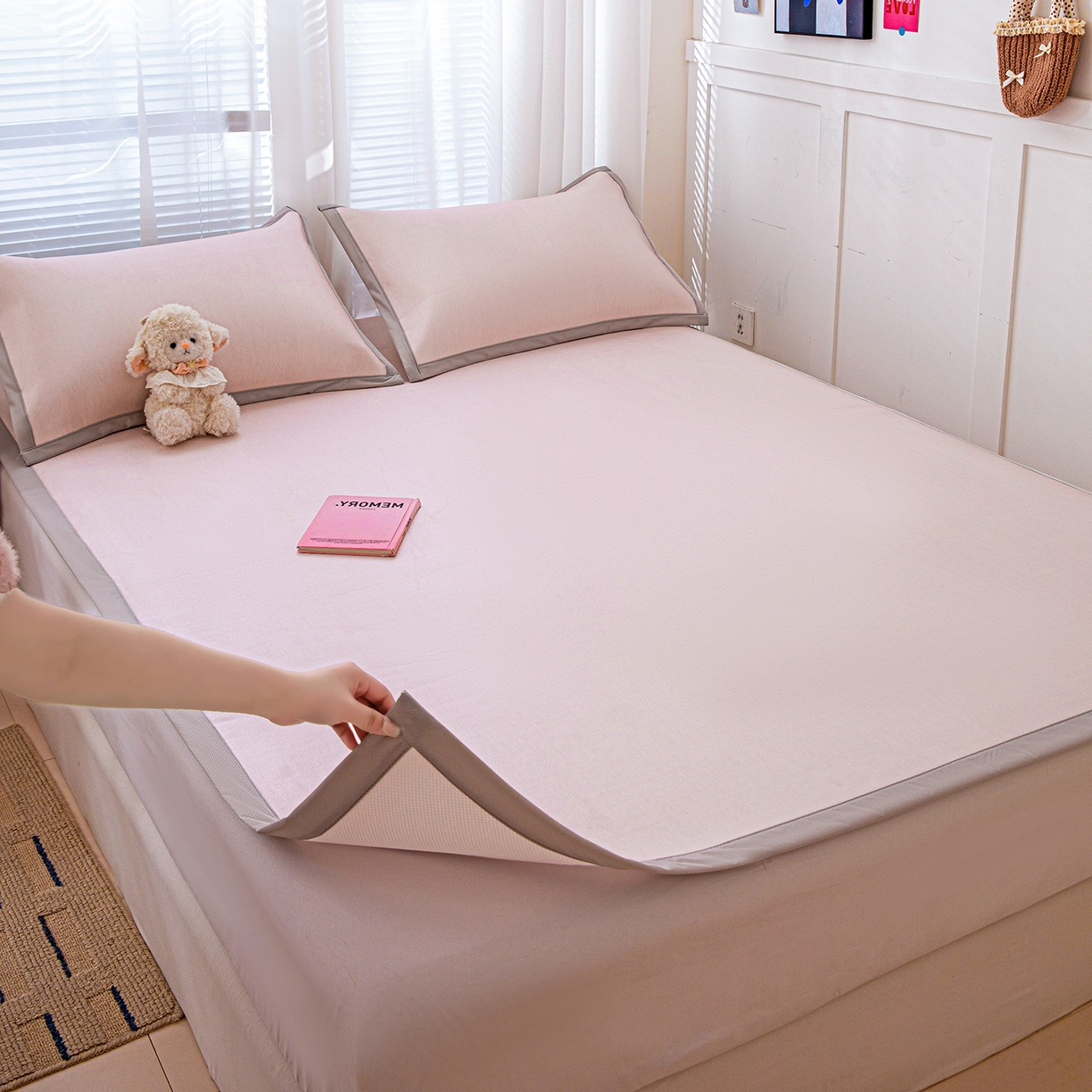 91家纺网 家纺一手货源 找家纺 富馨莱 2026新款冰丝凉席平铺款支持一件定制定做 淡雅粉