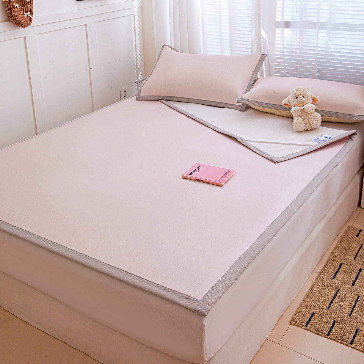 91家纺网 家纺一手货源 找家纺 富馨莱 2026新款冰丝凉席平铺款支持一件定制定做 淡雅粉