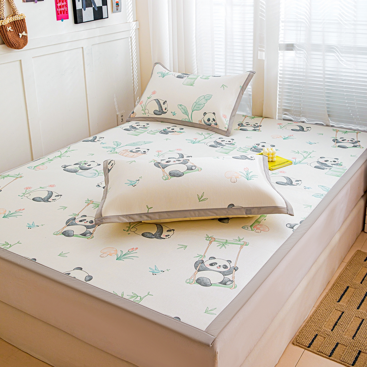 91家纺网 家纺一手货源 找家纺 富馨莱 2026新款冰丝凉席平铺款支持一件定制定做 快乐熊猫