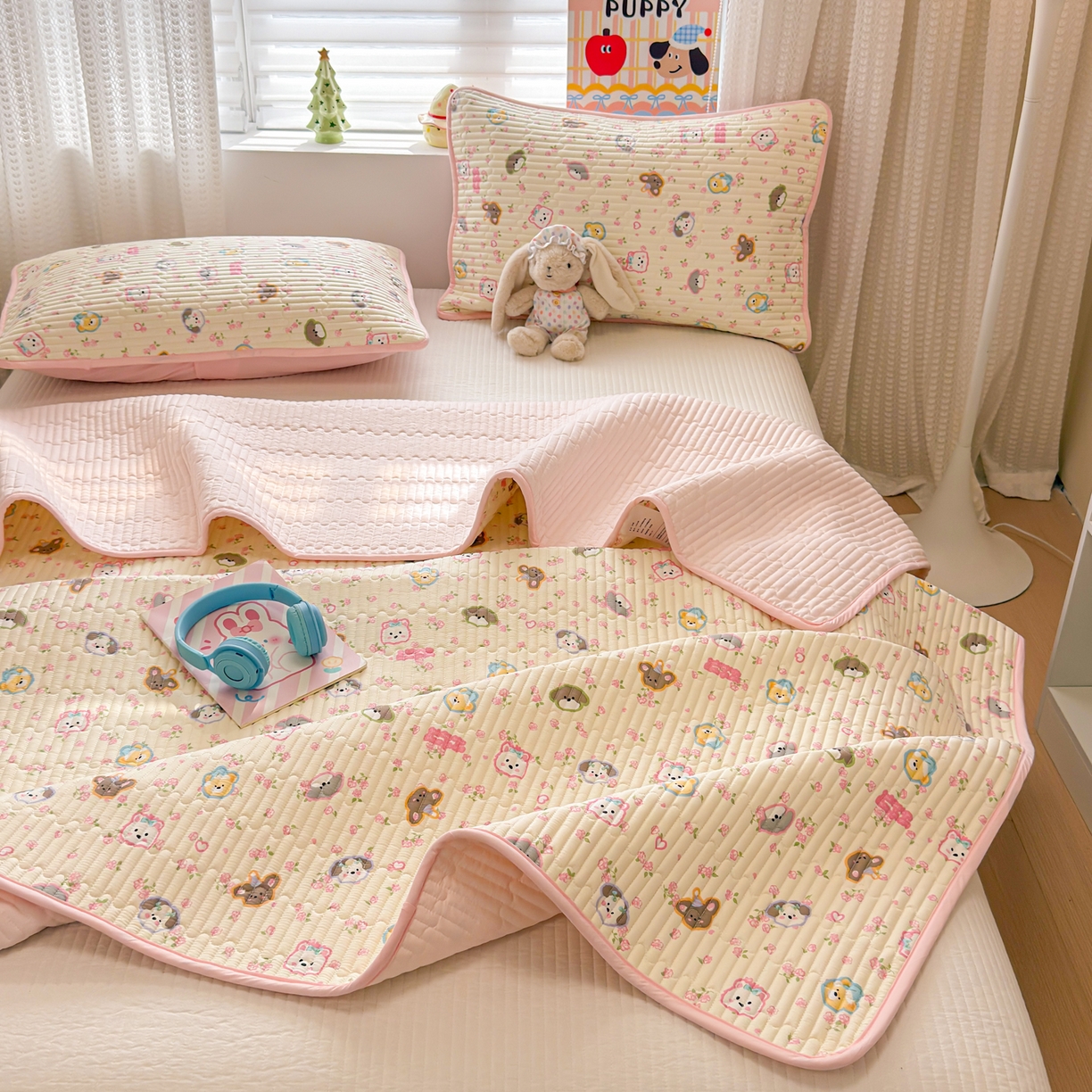 91家纺网 家纺一手货源 找家纺 雅萱家纺 2026新款森系全棉夹棉印花床盖 动物园