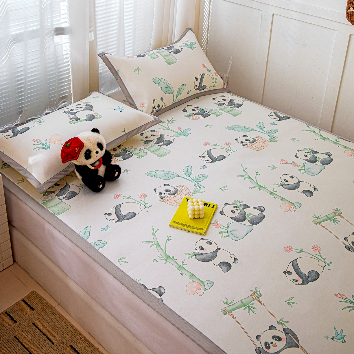 91家纺网 家纺一手货源 找家纺 富馨莱 2026新款冰丝凉席平铺款支持一件定制定做 快乐熊猫