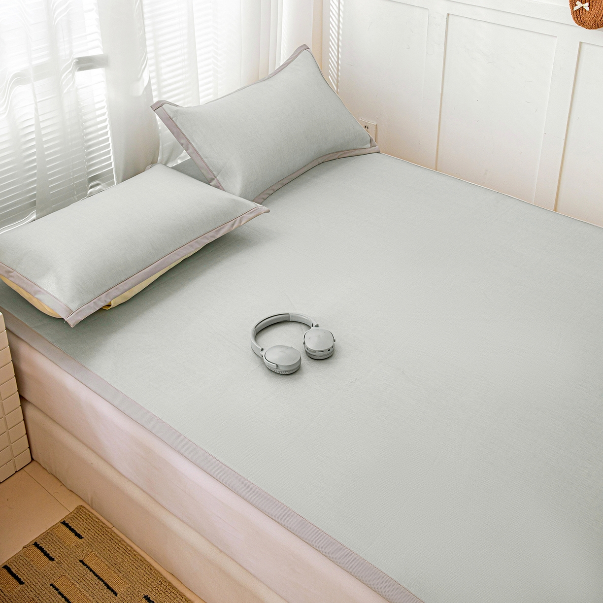 91家纺网 家纺一手货源 找家纺 富馨莱 2026新款冰丝凉席平铺款支持一件定制定做 凉感灰