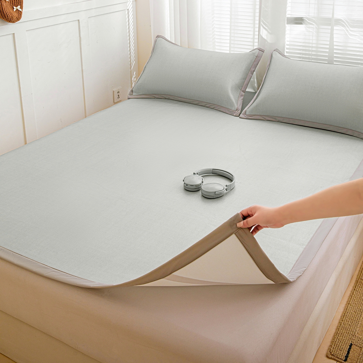 91家纺网 家纺一手货源 找家纺 富馨莱 2026新款冰丝凉席平铺款支持一件定制定做 凉感灰