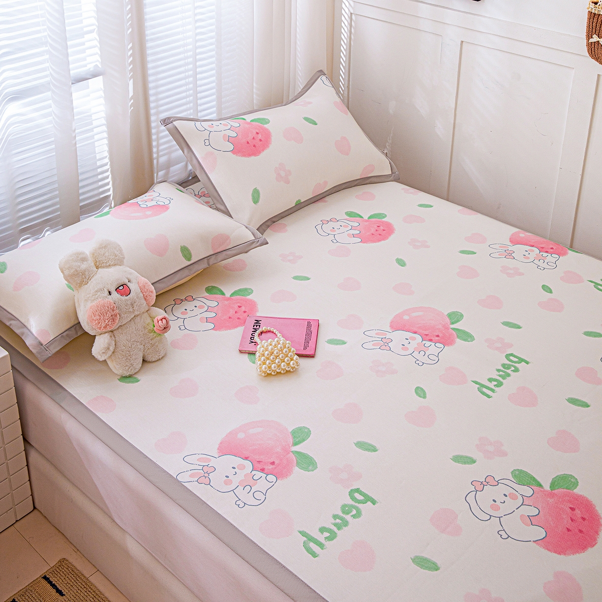 91家纺网 家纺一手货源 找家纺 富馨莱 2026新款冰丝凉席平铺款支持一件定制定做 蜜桃兔