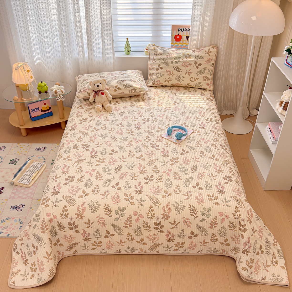 91家纺网 家纺一手货源 找家纺 雅萱家纺 2026新款森系全棉夹棉印花床盖 洛克花园