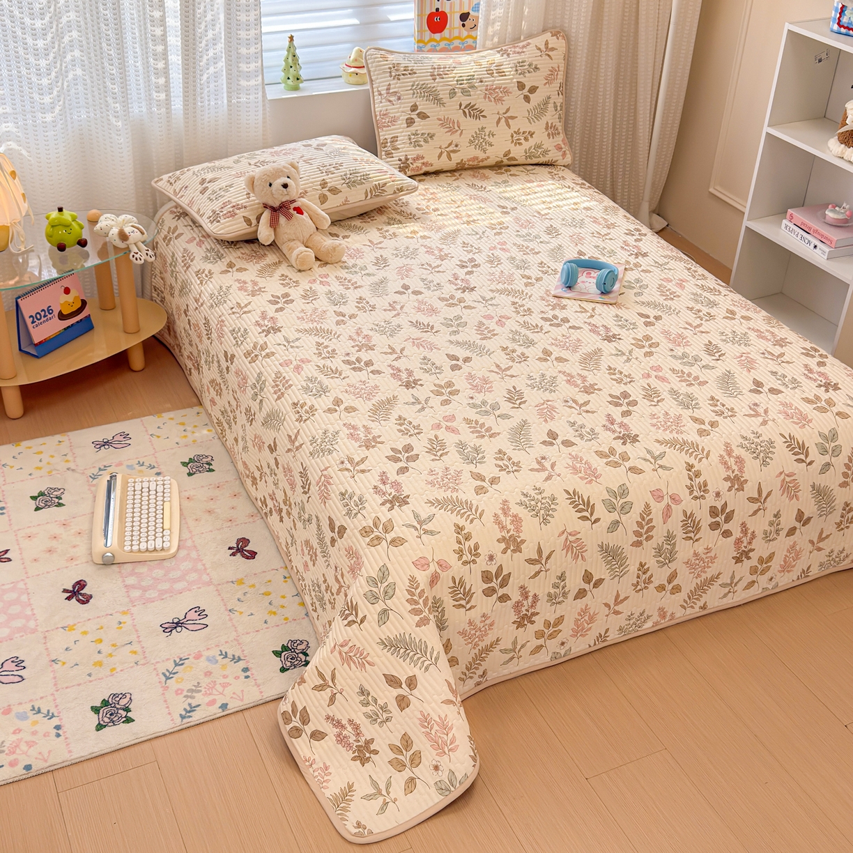 91家纺网 家纺一手货源 找家纺 雅萱家纺 2026新款森系全棉夹棉印花床盖 洛克花园