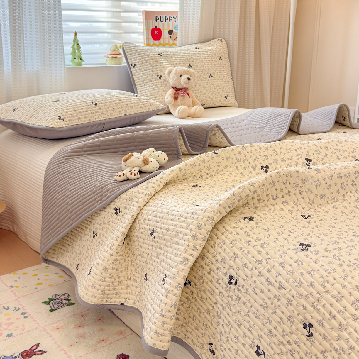 雅萱家纺 2026新款森系全棉夹棉印花床盖 墨兰樱桃