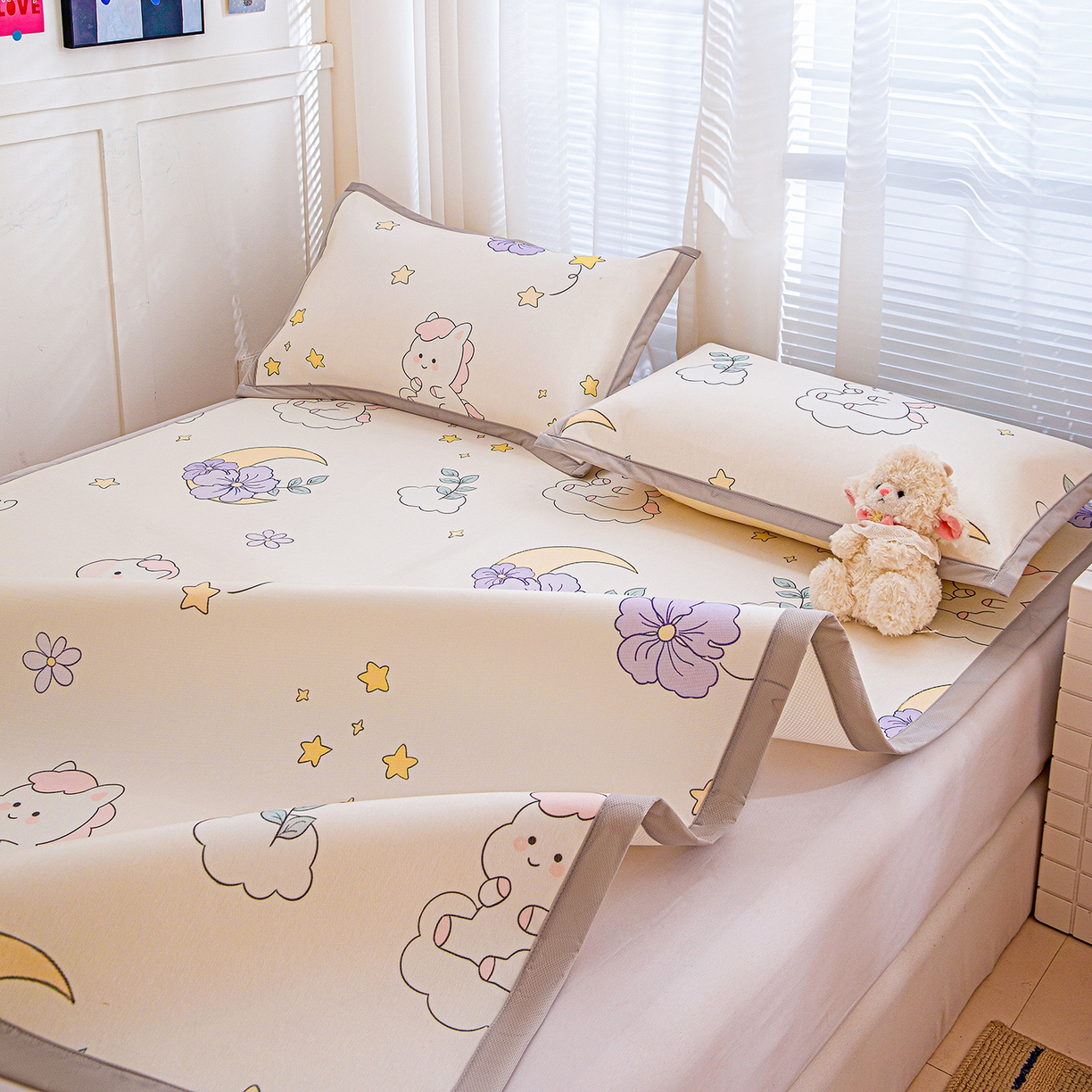 91家纺网 家纺一手货源 找家纺 富馨莱 2026新款冰丝凉席平铺款支持一件定制定做 星星小马-白