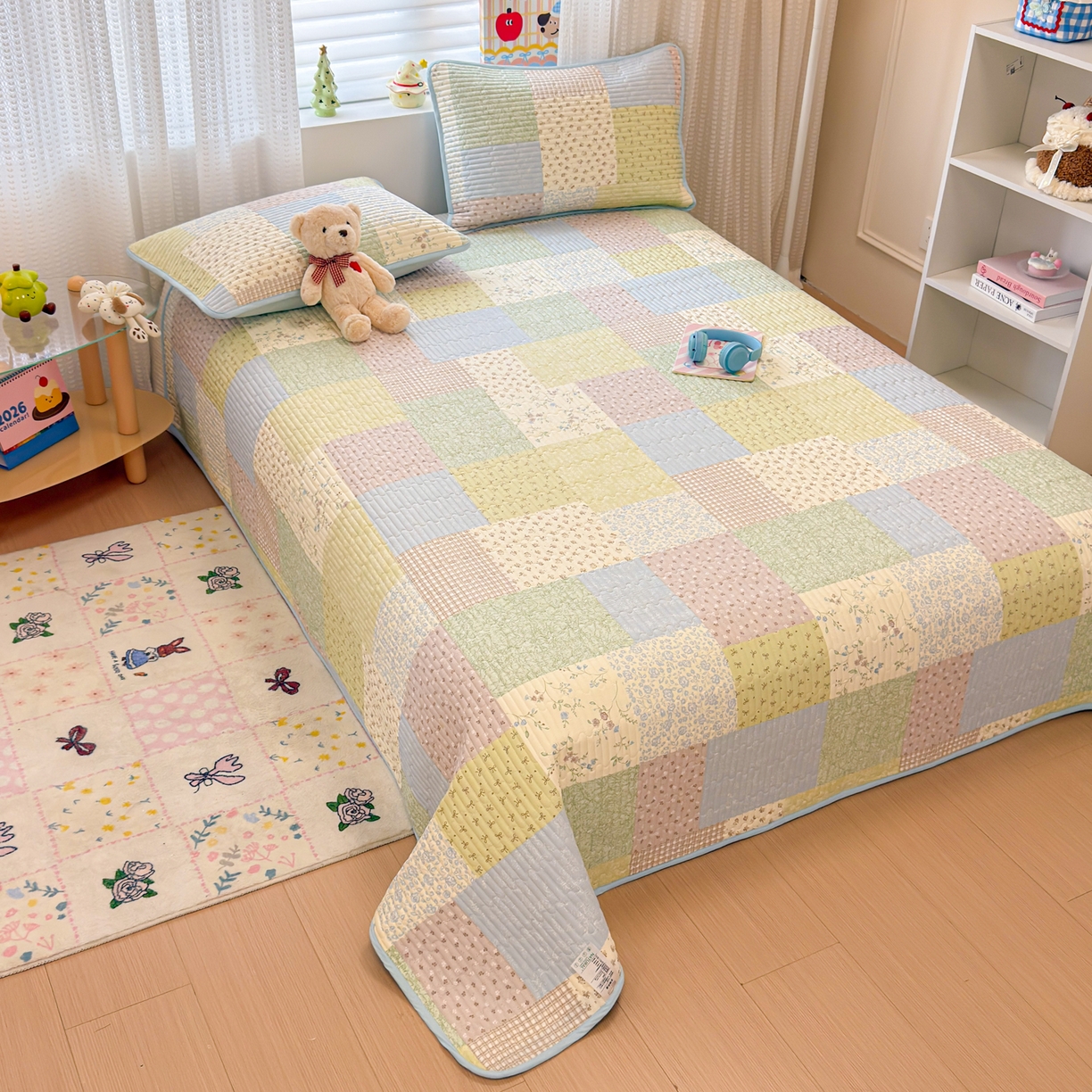 91家纺网 家纺一手货源 找家纺 雅萱家纺 2026新款森系全棉夹棉印花床盖 色块絮语