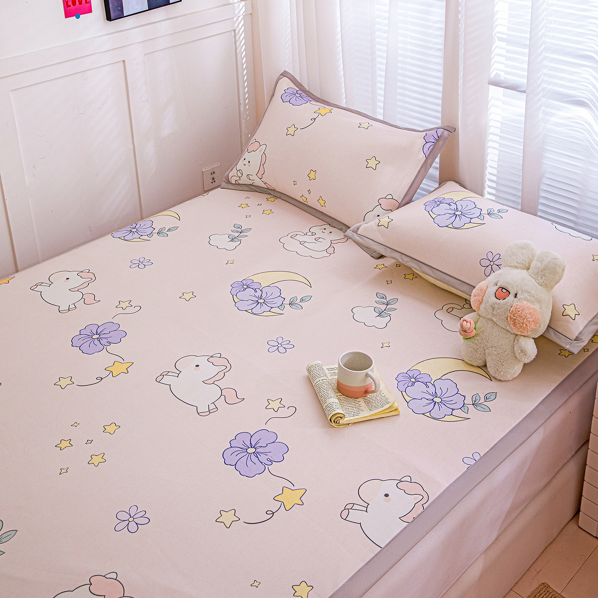 91家纺网 家纺一手货源 找家纺 富馨莱 2026新款冰丝凉席平铺款支持一件定制定做 星星小马-粉