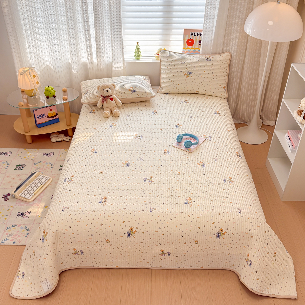 91家纺网 家纺一手货源 找家纺 雅萱家纺 2026新款森系全棉夹棉印花床盖 松鼠乐园