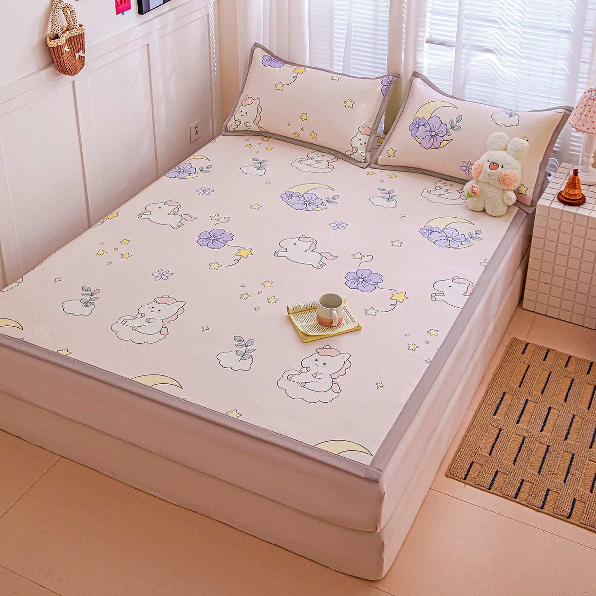 91家纺网 家纺一手货源 找家纺 富馨莱 2026新款冰丝凉席平铺款支持一件定制定做 星星小马-粉