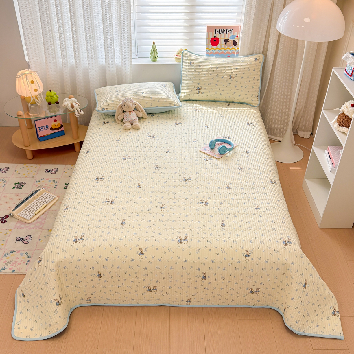 91家纺网 家纺一手货源 找家纺 雅萱家纺 2026新款森系全棉夹棉印花床盖 兔彼得