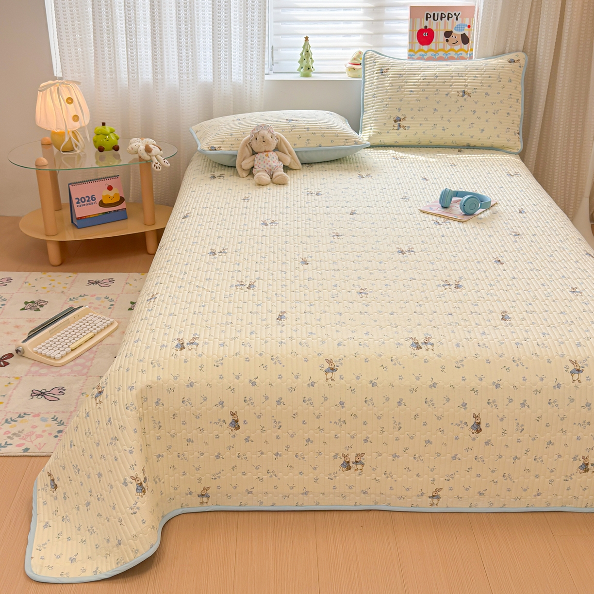 91家纺网 家纺一手货源 找家纺 雅萱家纺 2026新款森系全棉夹棉印花床盖 兔彼得