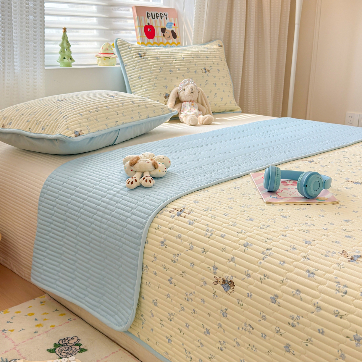 91家纺网 家纺一手货源 找家纺 雅萱家纺 2026新款森系全棉夹棉印花床盖 兔彼得