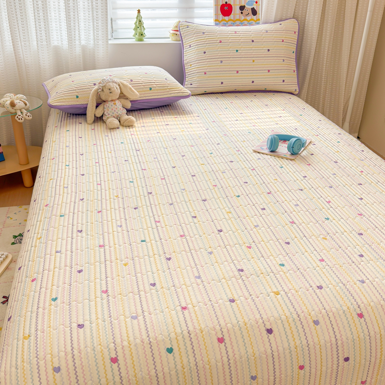 91家纺网 家纺一手货源 找家纺 雅萱家纺 2026新款森系全棉夹棉印花床盖 心意满满