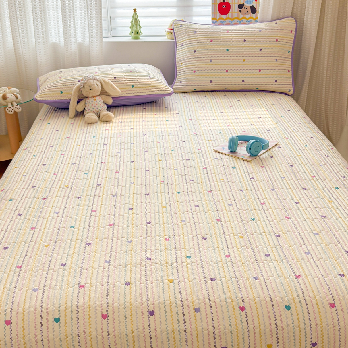 91家纺网 家纺一手货源 找家纺 雅萱家纺 2026新款森系全棉夹棉印花床盖 心意满满