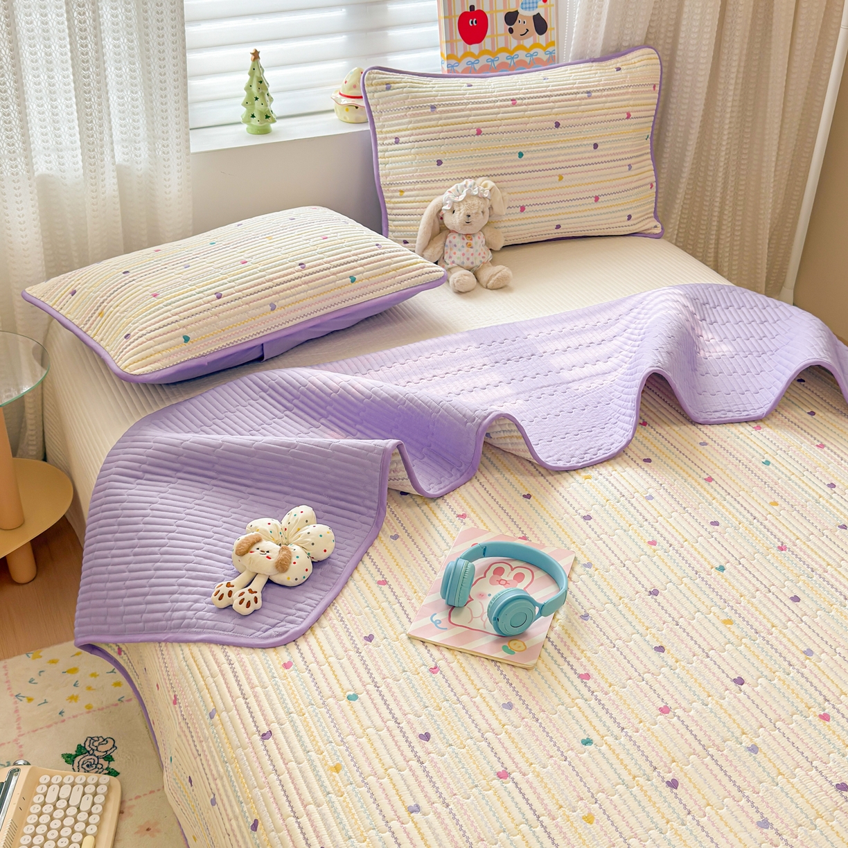 91家纺网 家纺一手货源 找家纺 雅萱家纺 2026新款森系全棉夹棉印花床盖 心意满满