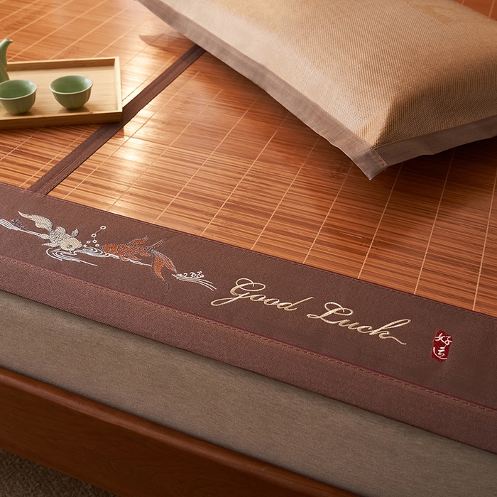 91家纺网 家纺一手货源 找家纺 鑫琪莱家纺 2025新款双面竹席冰丝席竹凉席学生宿舍席子 诗礼-锦鲤