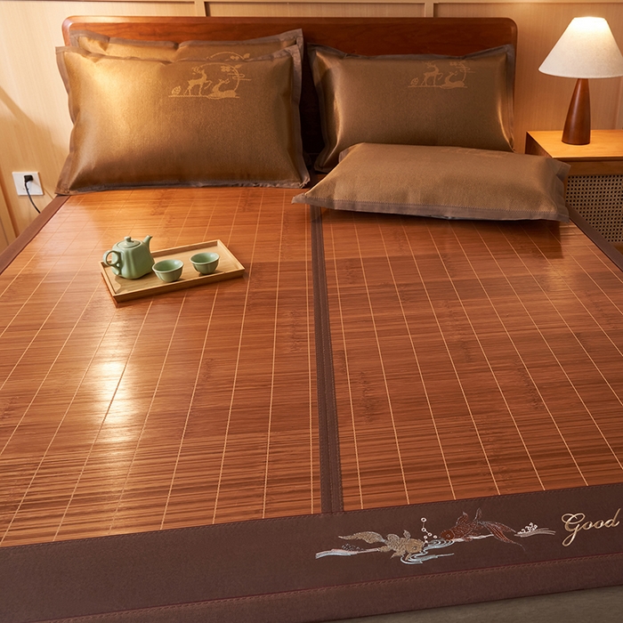 91家纺网 家纺一手货源 找家纺 鑫琪莱家纺 2025新款双面竹席冰丝席竹凉席学生宿舍席子 诗礼-锦鲤