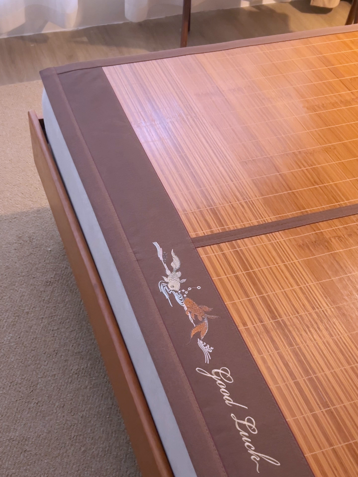 91家纺网 家纺一手货源 找家纺 鑫琪莱家纺 2025新款双面竹席冰丝席竹凉席学生宿舍席子 诗礼-锦鲤