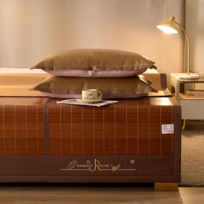 91家纺网 家纺一手货源 找家纺 鑫琪莱家纺 2025新款双面竹席冰丝席竹凉席学生宿舍席子 艾香满园