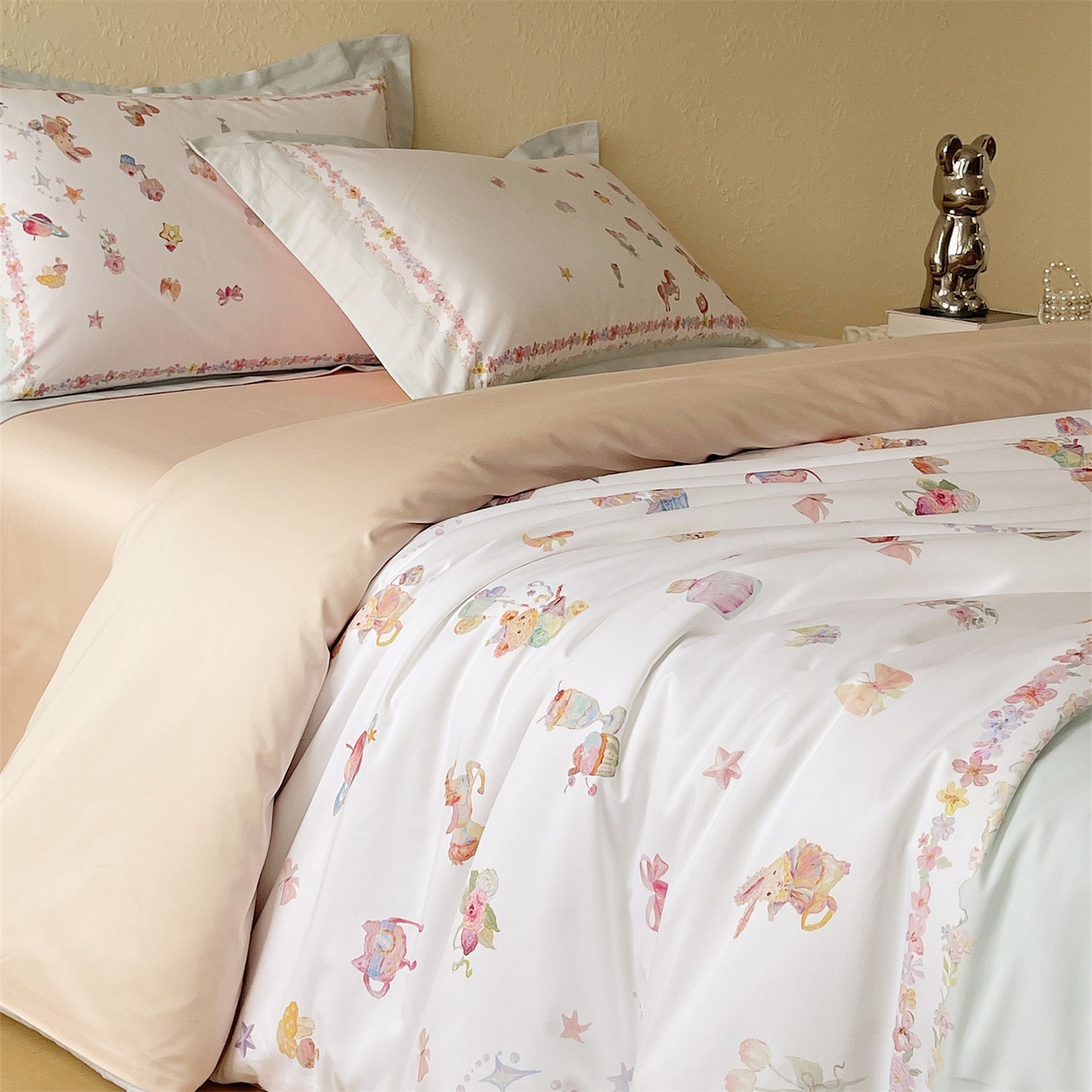 91家纺网 家纺一手货源 找家纺 鼎飞家纺 2026新款100S新疆长绒棉数码印花四件套-软糖童话 软糖童话-蓝色