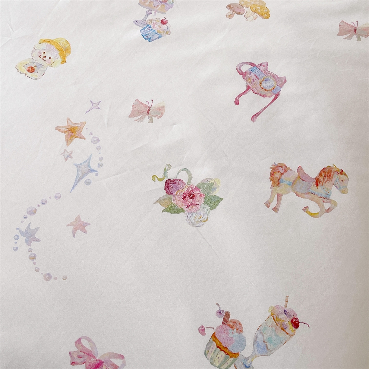 91家纺网 家纺一手货源 找家纺 鼎飞家纺 2026新款100S新疆长绒棉数码印花四件套-软糖童话 软糖童话-米色