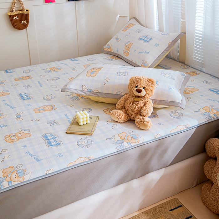 91家纺网 家纺一手货源 找家纺 富馨莱 2026新款冰丝凉席床笠款凉席席子支持一件定制定做 晚安小熊