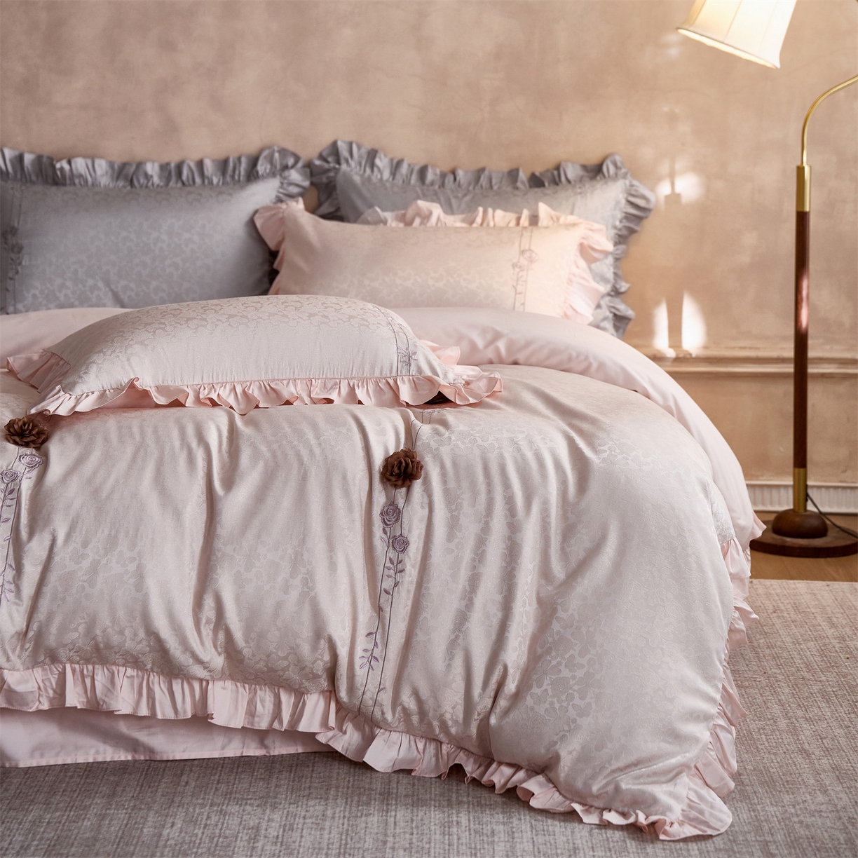 91家纺网 家纺一手货源 找家纺 鼎飞家纺 2026新款A类法式全棉提花四件套-漾系列 漾-玉粉