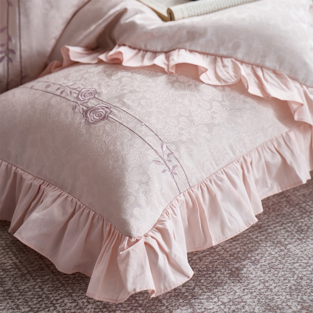 91家纺网 家纺一手货源 找家纺 鼎飞家纺 2026新款A类法式全棉提花四件套-漾系列 漾-玉粉